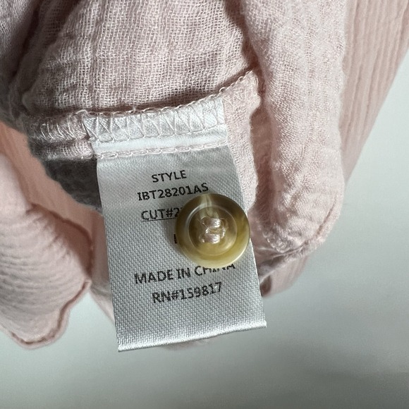 Altar'd State Women's Pink Gauzy Cotton Long Sleeve Button-Down Shirt Size Large - Picture 6 of 8